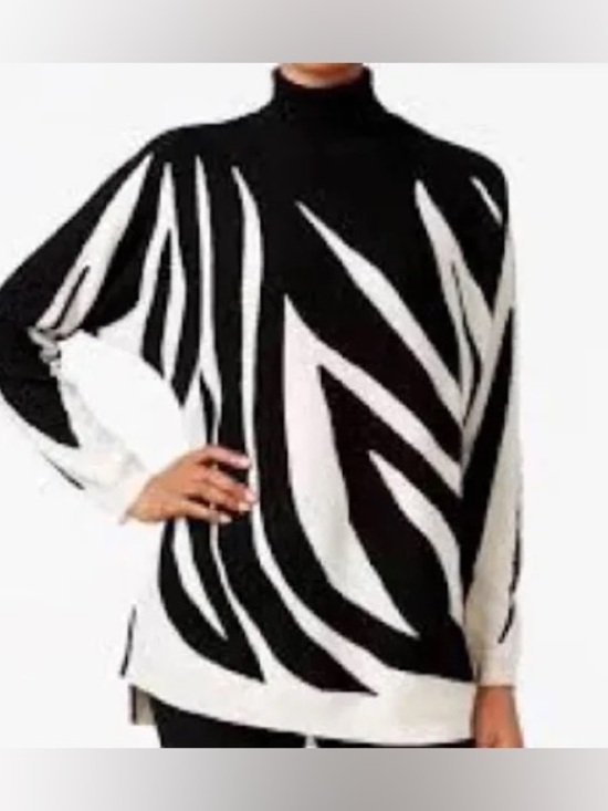 Charter Club Sweaters - Charter Club Turtleneck 100% Cashmere Black and Ivory Zebra Print size L